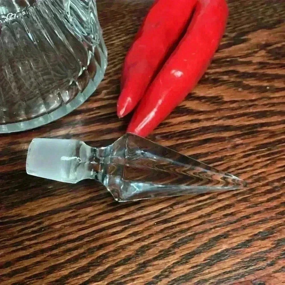 Vintage Heisey Clear Elegant Glass Cruet stopper thumbprint column triangular - Picture 5 of 9